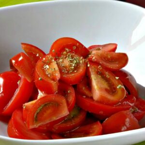 Salata De Rosii